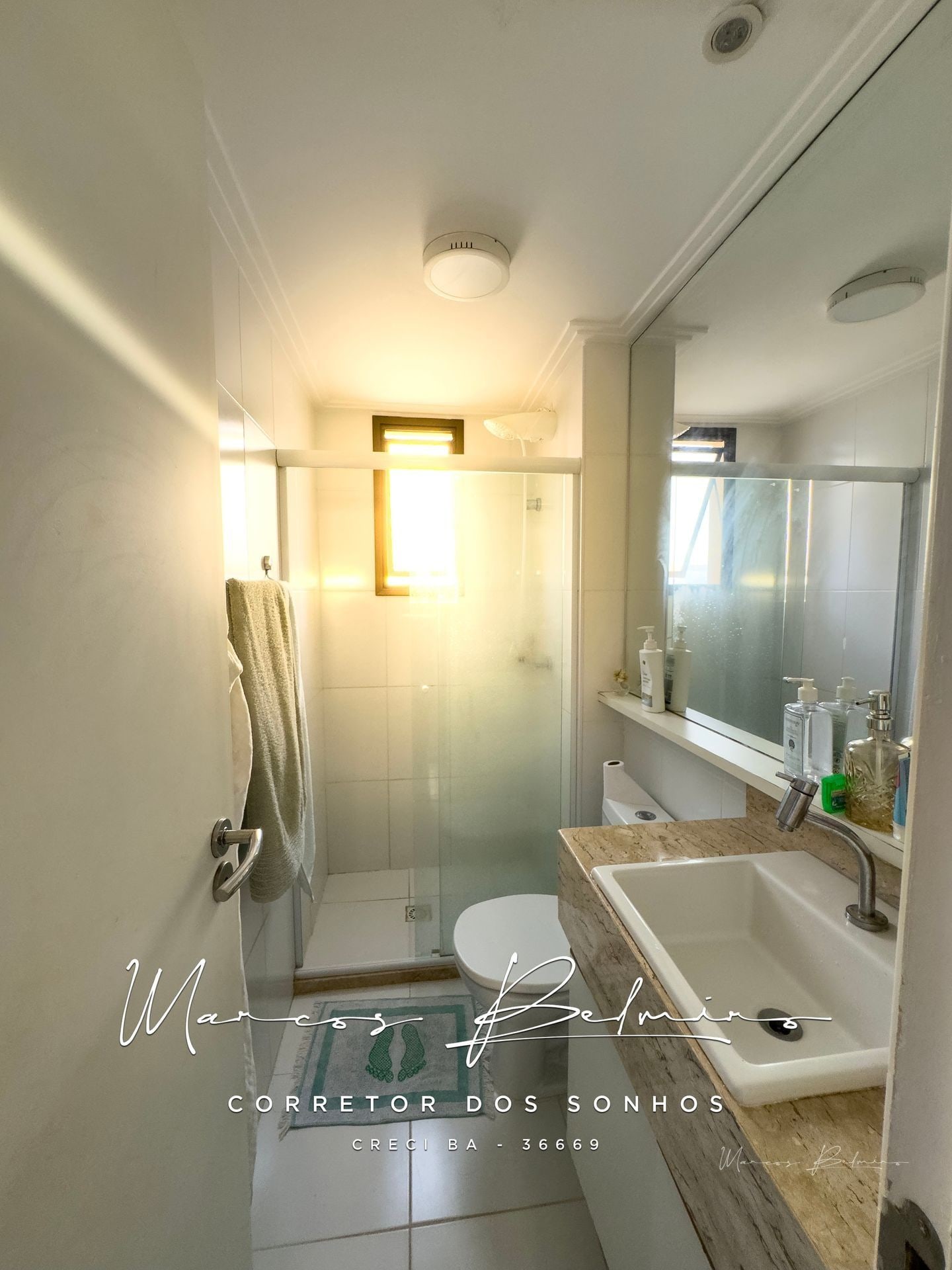Apartamento 3/4 no Stupendo Piatã com vista mar